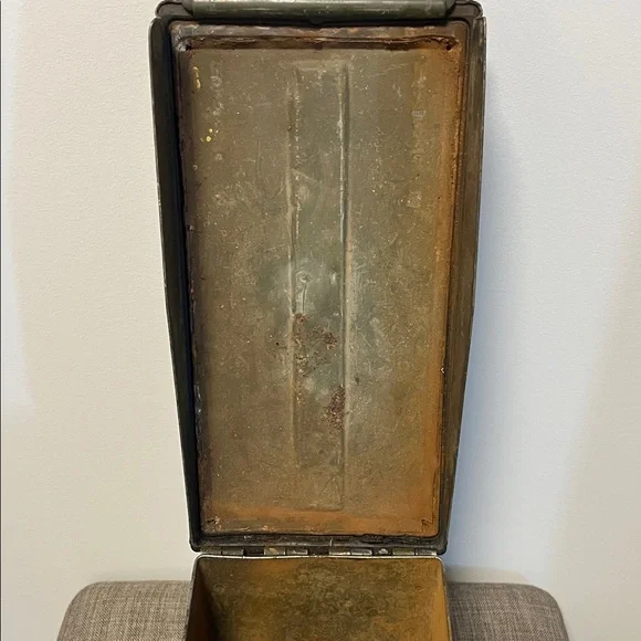 Vintage Green Metal Ammo Box - Picture 7 of 12